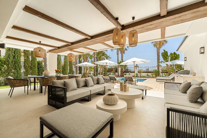 Puerto Banus Sea Villa