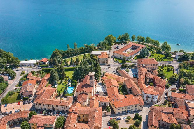 Garlate Luxury Manor