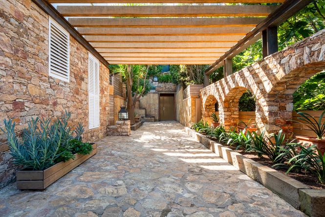 Sa Riera Beach Villa