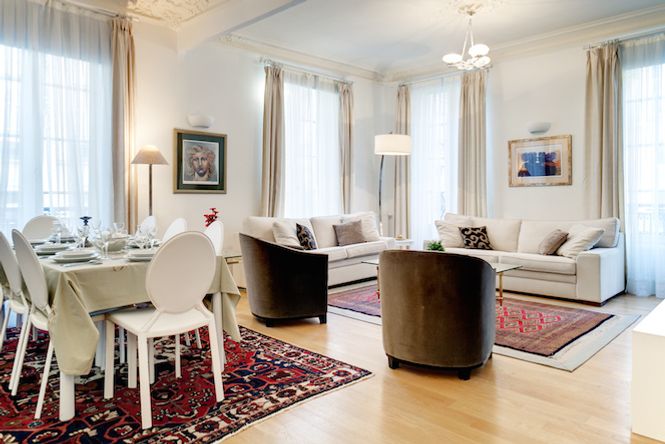 Palais Royal Cozy Apartment