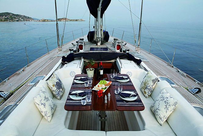Luxury Sailboat Athens