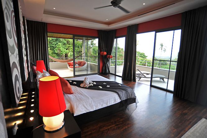 Luxury Hillside Villa