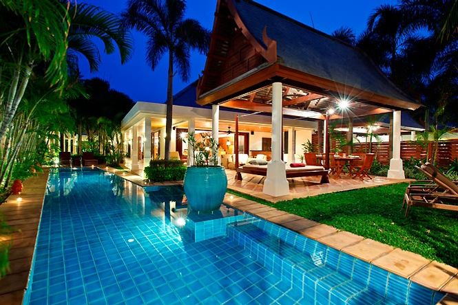 Beachfront Thai Art Villa