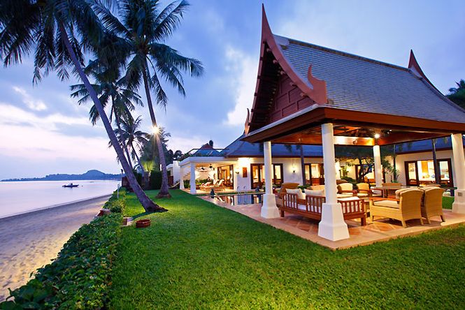 Beachfront Thai Splendid Villa