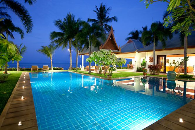 Beachfront Thai Spacious Villa