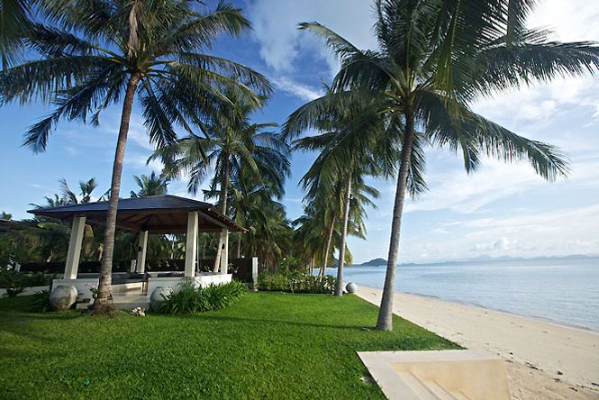 Stylish Oceanfront Asian Villa