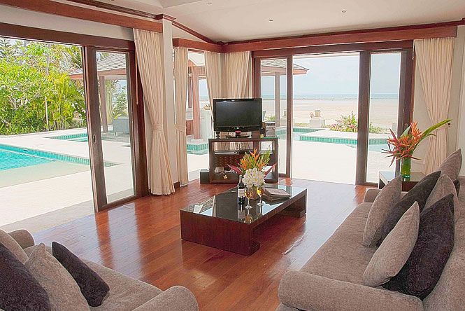 Thai Beach Resort Villa