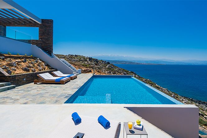 Akrotiri Sea View Villa