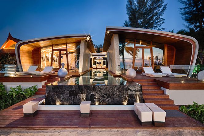 Exclusive Oceanfront Villa