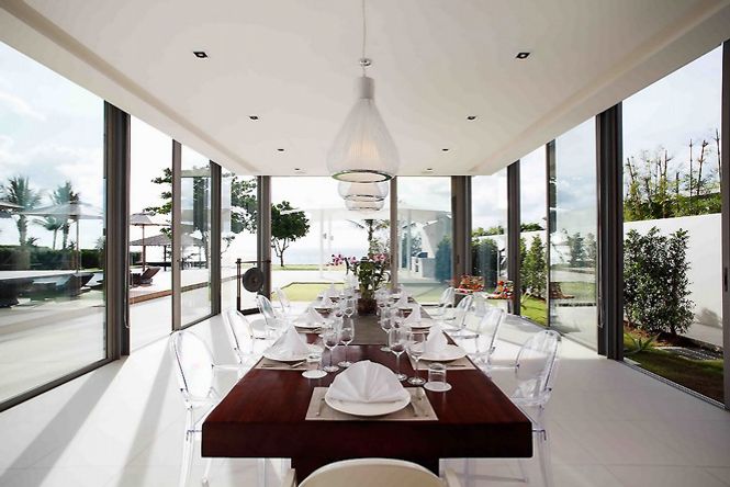 Seafront Contemporary Villa