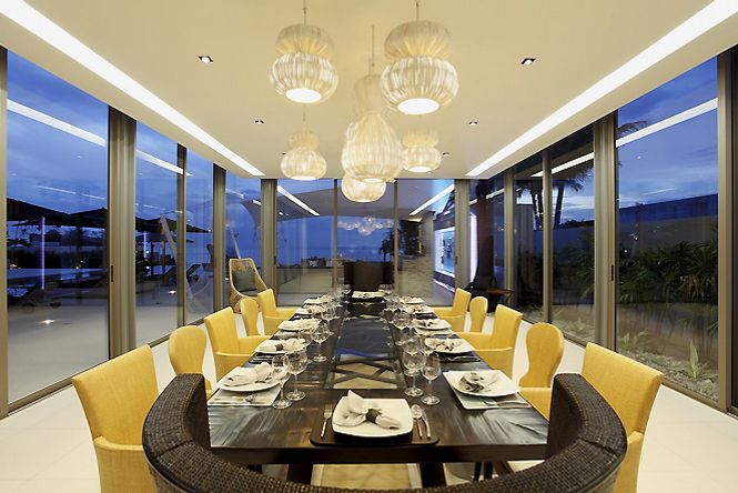 Stylish Contemporary Villa