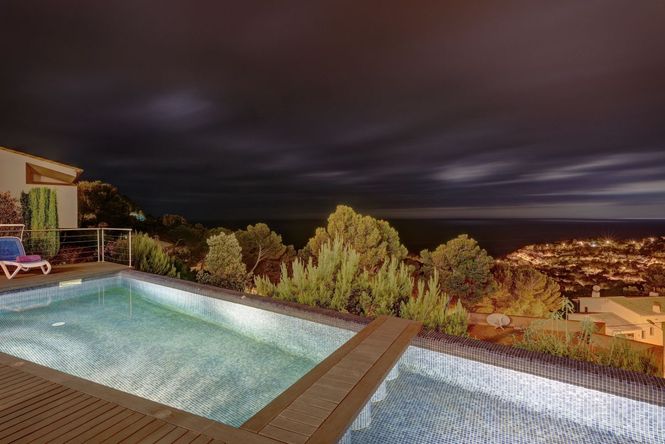 Tamariu Villa With Pool