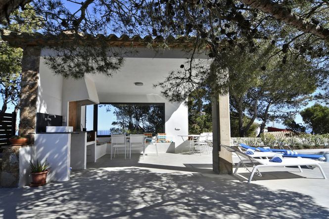 Seaview Modern Villa