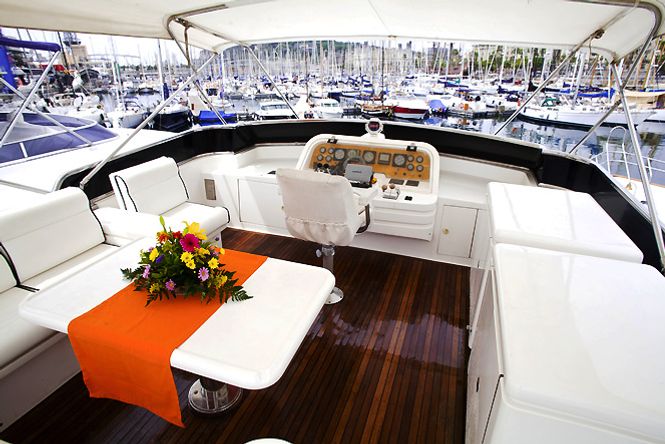 Port Vell Luxury Yacht