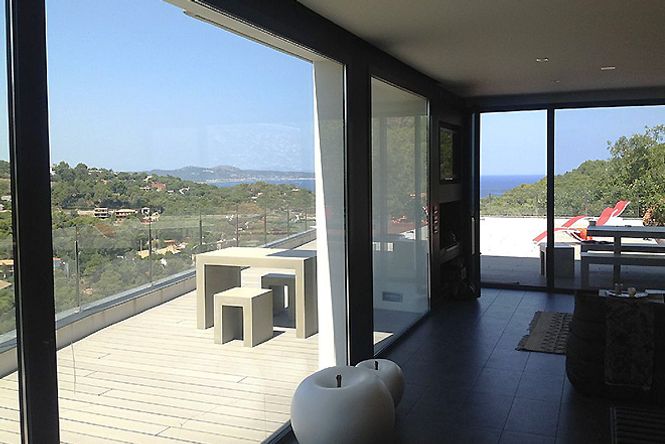 Seaview Modern Deluxe Villa