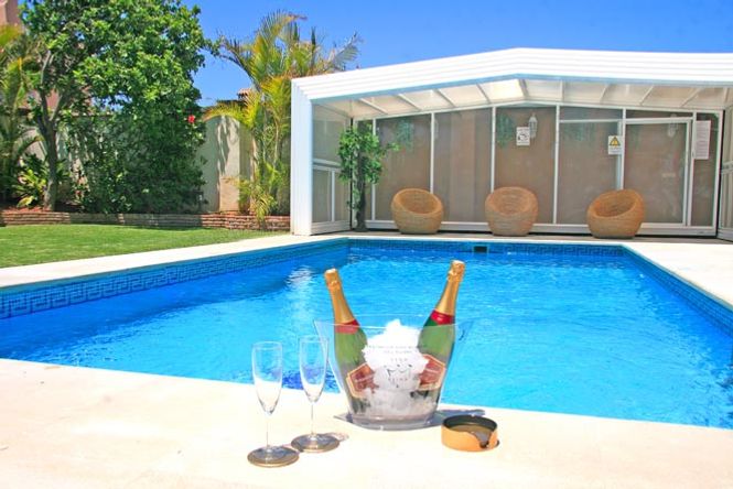 Deluxe Pool House Marbella