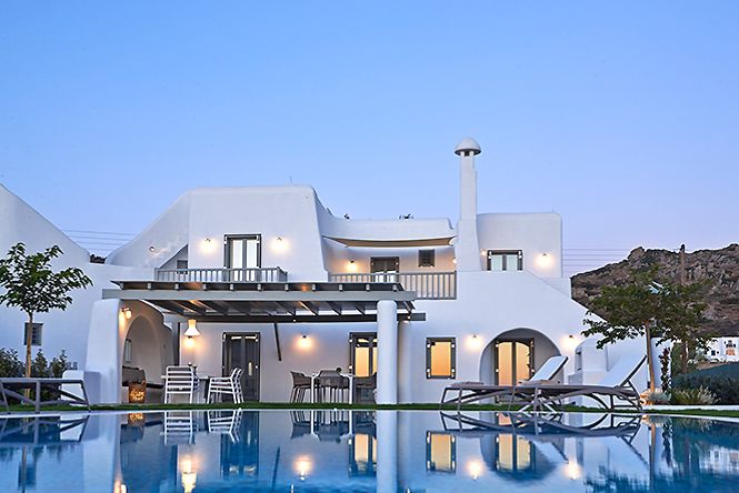 Naxos Deluxe Villa