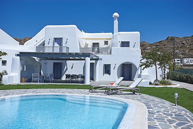 Naxos Deluxe Villa