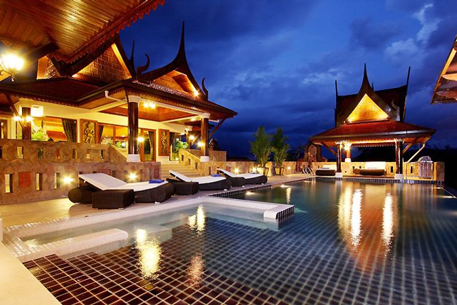 Patong Hill Luxury Villa - Phuket